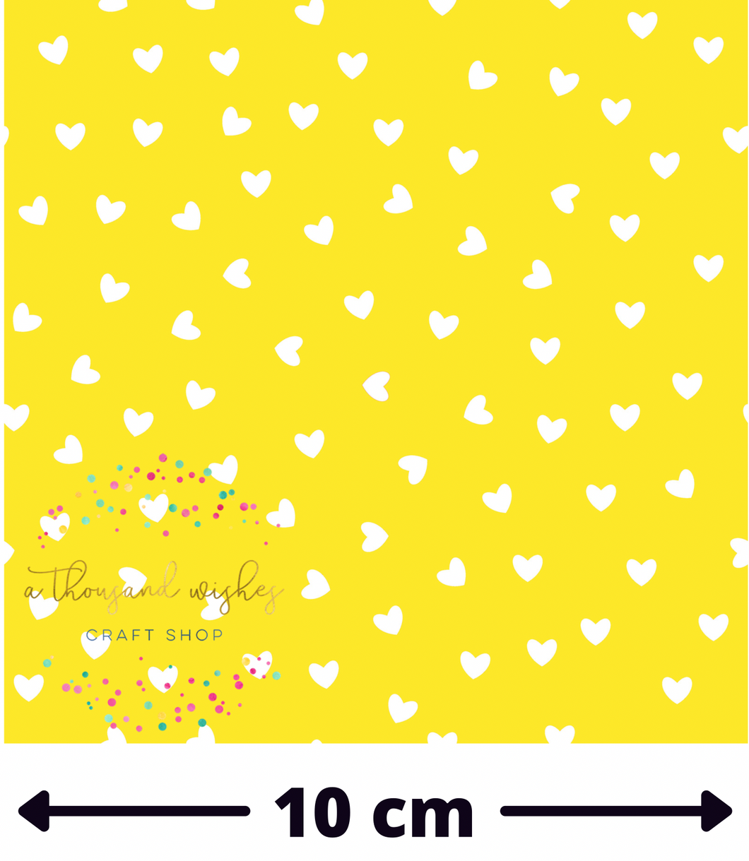 YELLOW SCATTERED HEARTS - Mini Scale
