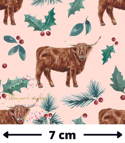 [CATE & RAINN] PINK CHRISTMAS HIGHLAND COW - Mini Scale