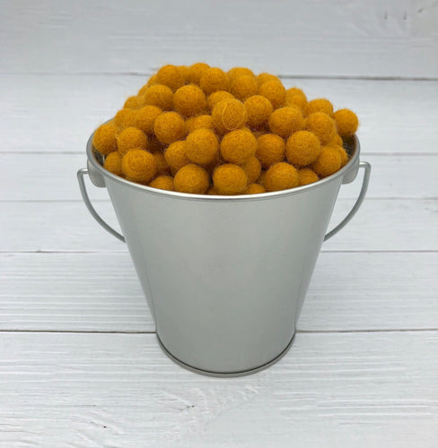 Pumpkin - 1cm Felt Balls